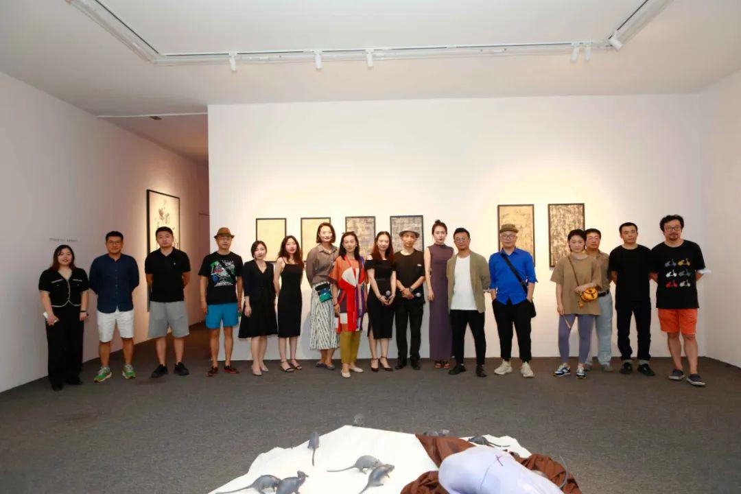 掌上艺术 • 展览现场 | “她者变奏曲”当代艺术展于798艺术区第零空间拉开帷幕-掌上艺术-掌上邦-全媒体时代下的流量矩阵